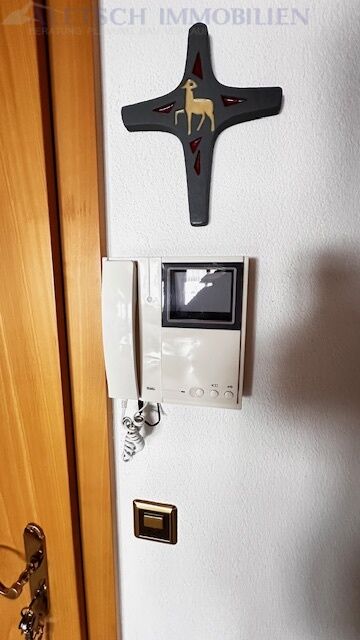 Wohnungseingang mit Gegensprechanlage