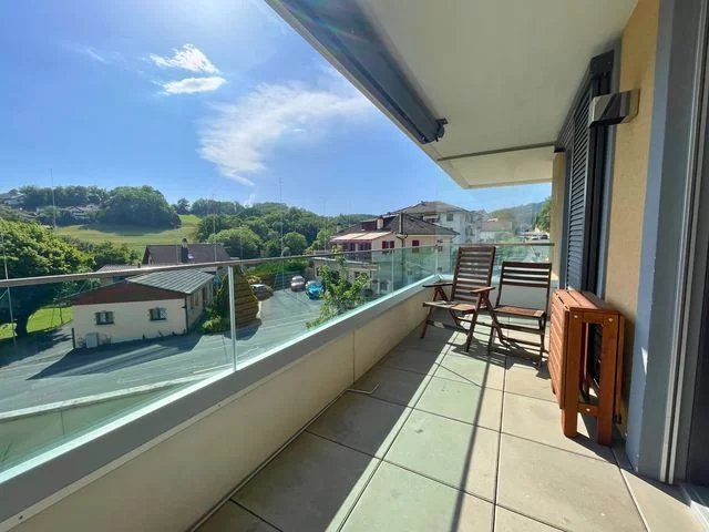 Balkon mit weitem Ausblick