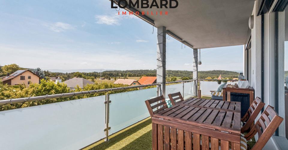 Balkon mit Sitzbereich und Weitblick