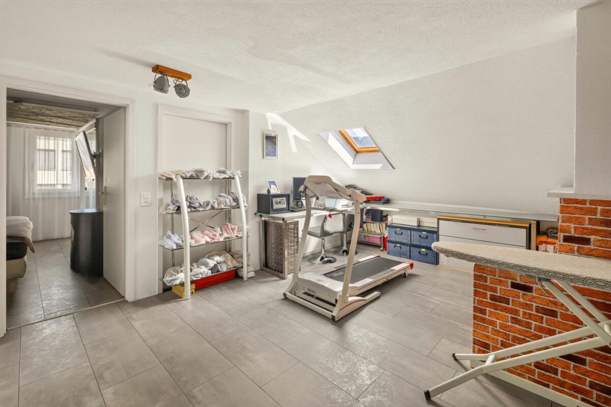 Ausgebauter Dachraum mit Fitnessbereich