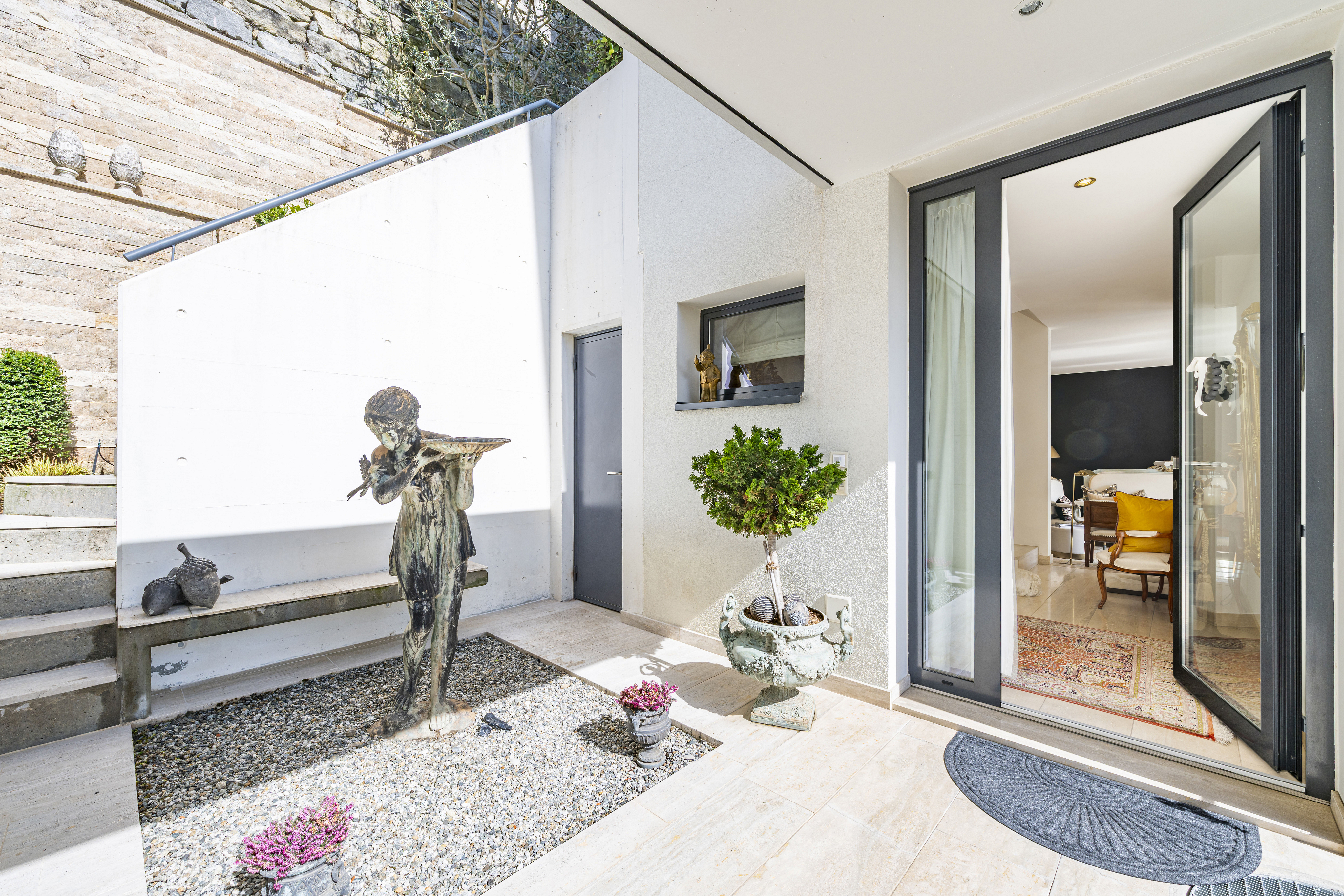 Moderner Patio-Eingangsbereich