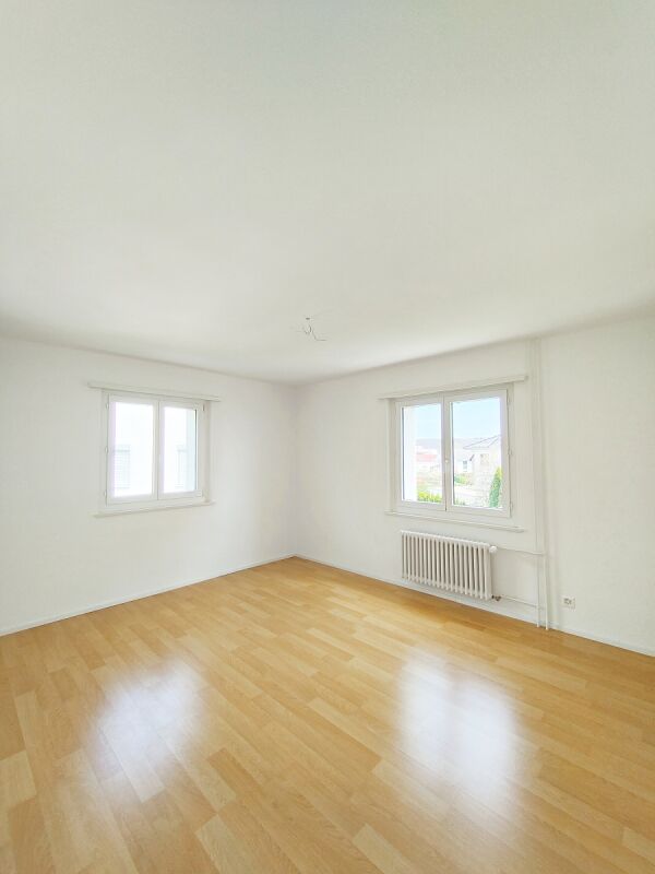 Heller leerer Wohnraum