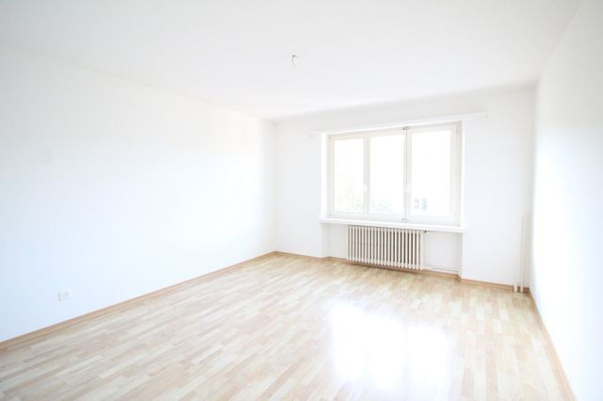 Heller leerer Wohnraum
