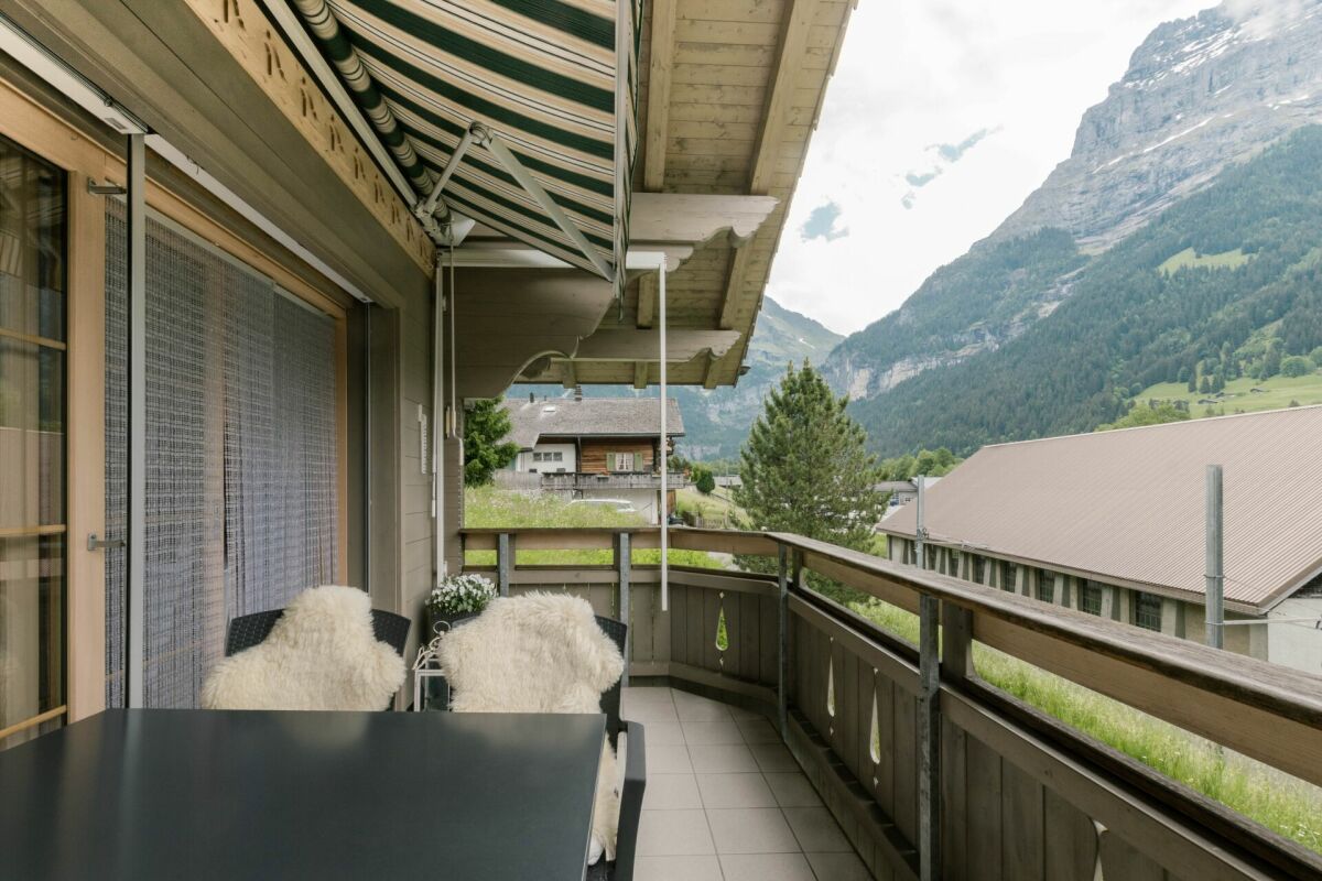 Balkon mit Bergblick