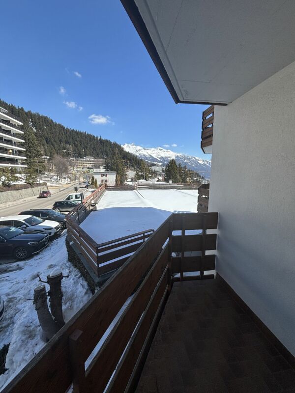 Balkon mit Bergblick