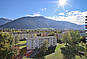 Berg- und Seeblick von einem Balkon