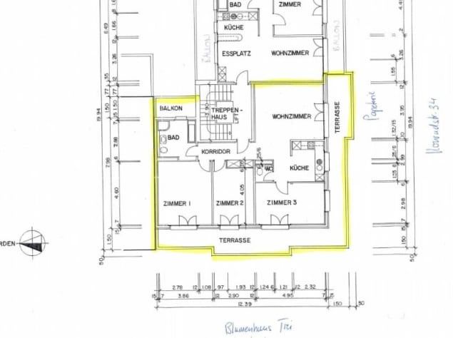 Grundriss einer Wohnung mit Terrasse und Balkon