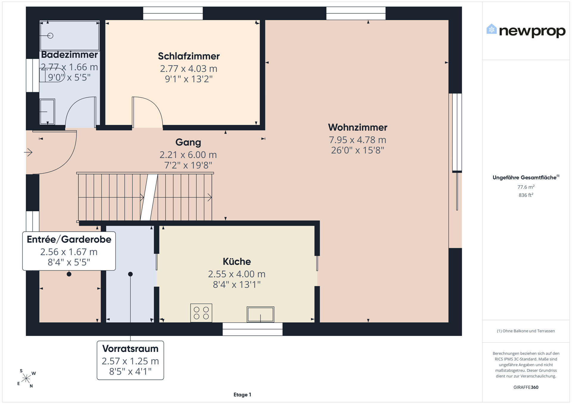 Grundriss einer Wohnung mit 3 Zimmern, Küche, Bad, Flur, Entrée und Vorratsraum