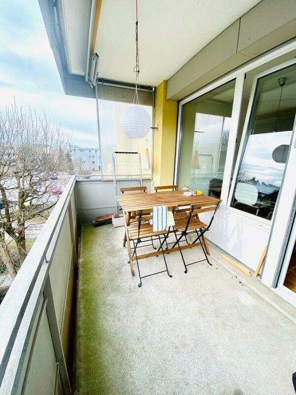 Balkon mit Sitzgruppe
