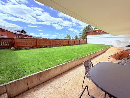 Terrasse mit Gartenblick