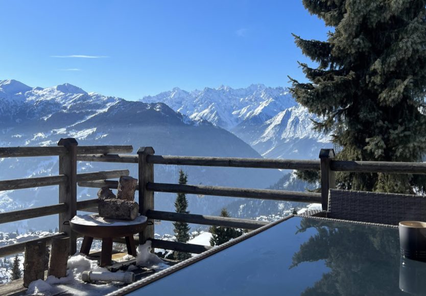 Bergterrasse mit Panoramablick