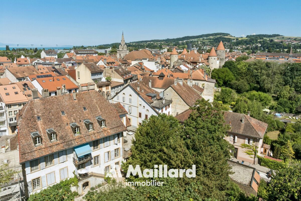 Historische Altstadt mit Dachlandschaft und Blick über die Stadt