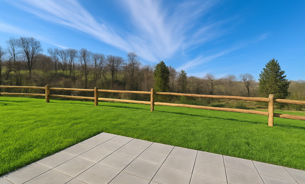 Garten mit Terrasse und Blick ins Grüne