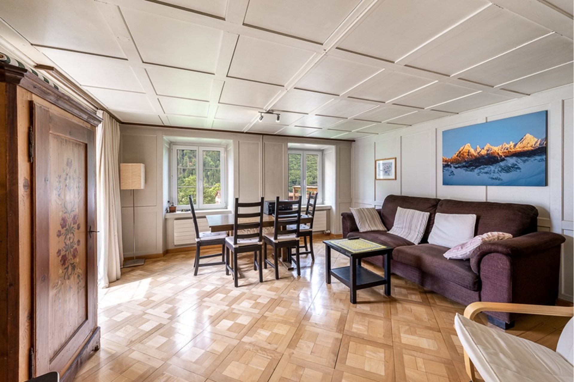 Wohnzimmer mit Essbereich