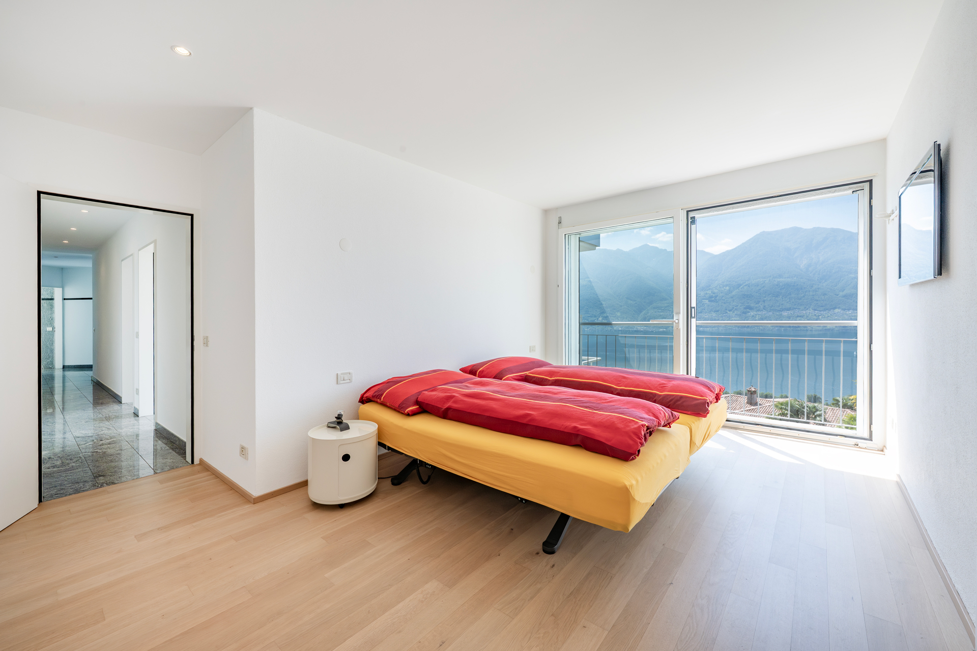 Schlafzimmer mit Bergblick
