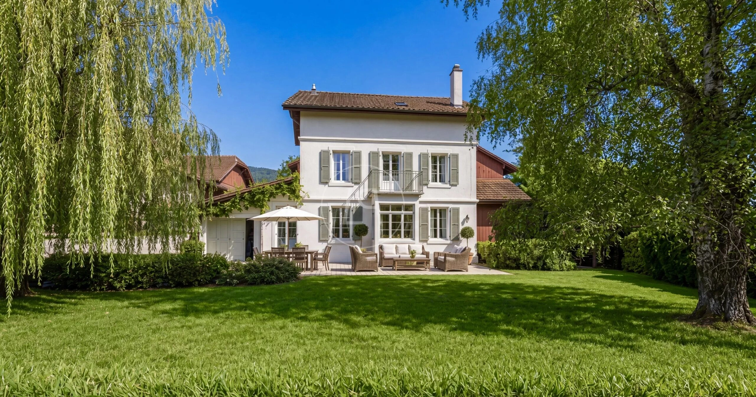 Großzügiges Landhaus mit Garten
