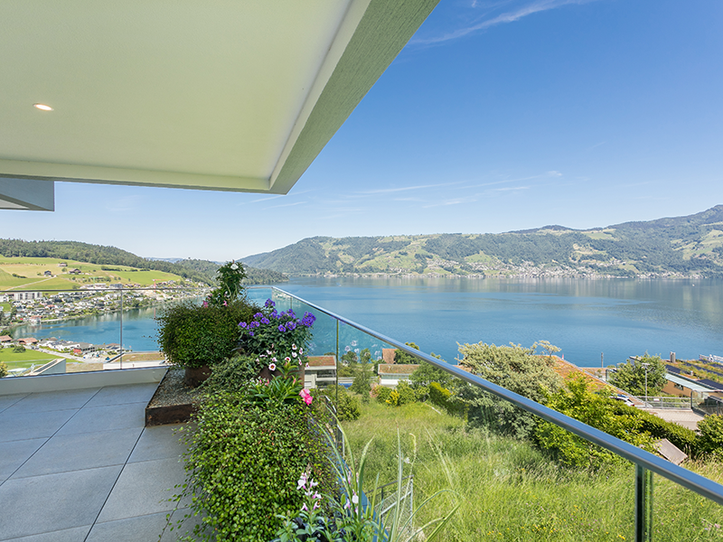 Balkon mit Seeblick
