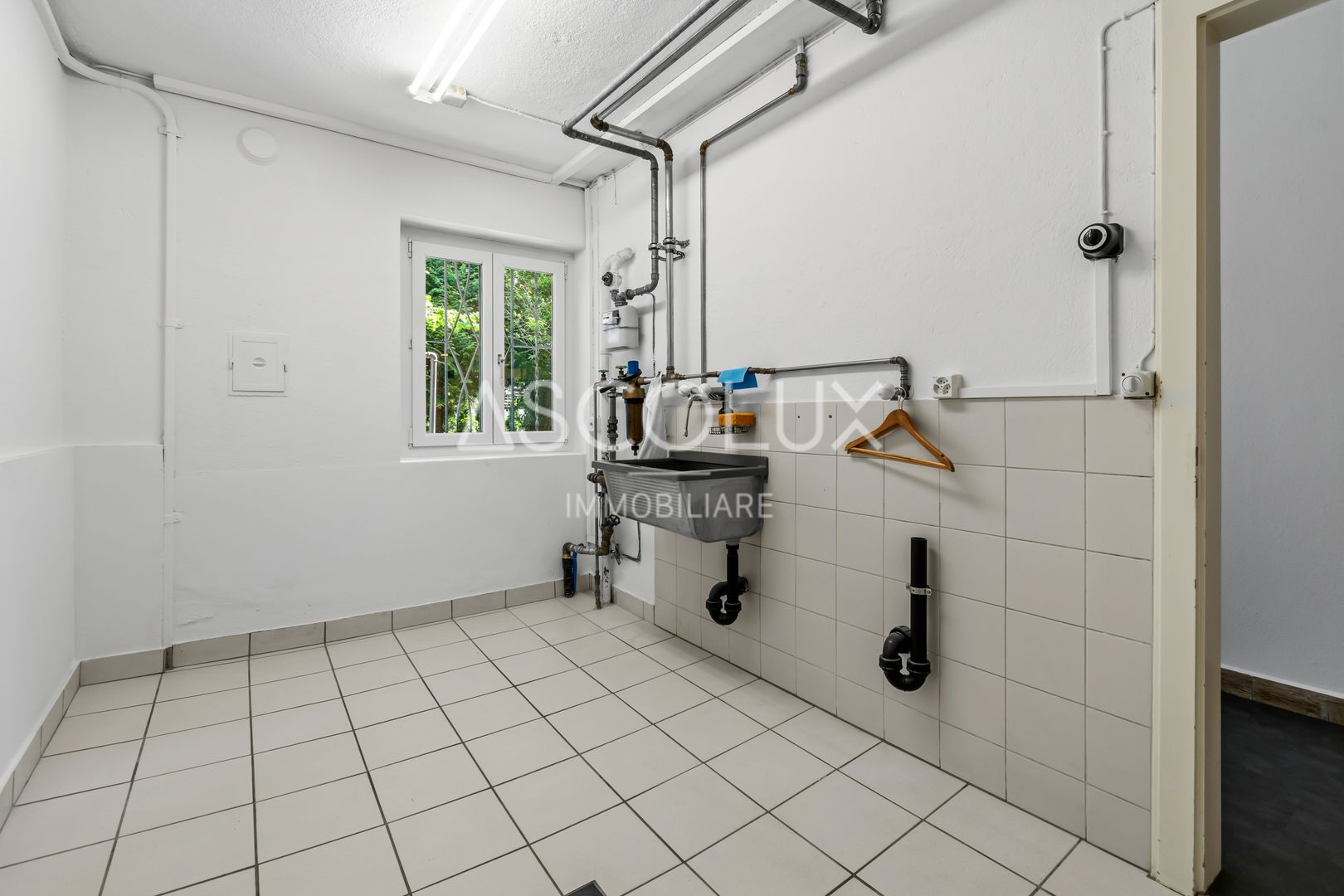 Hauswirtschaftsraum mit Technikinstallation