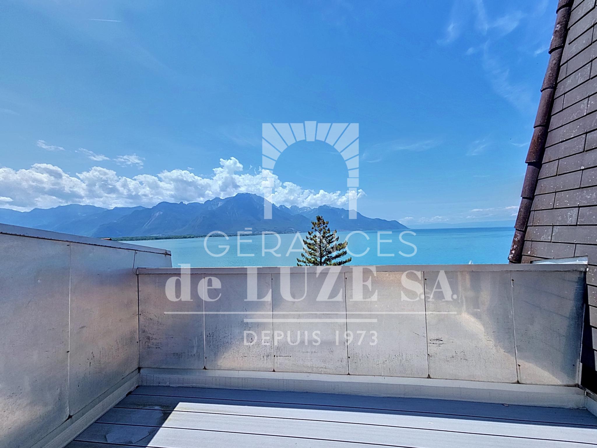 Dachterrasse mit Seeblick