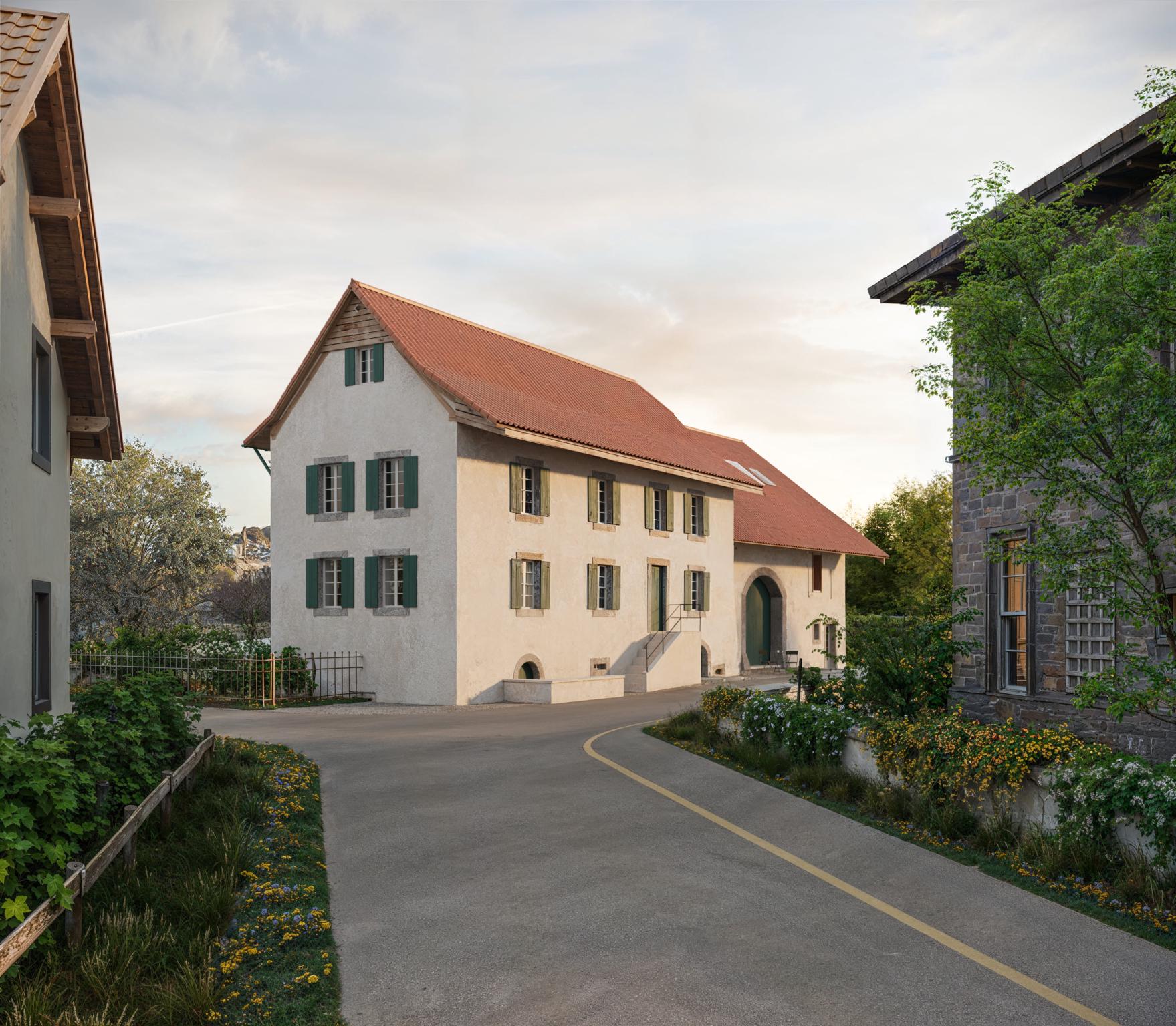 Historisches Wohngebäude im Außenbereich