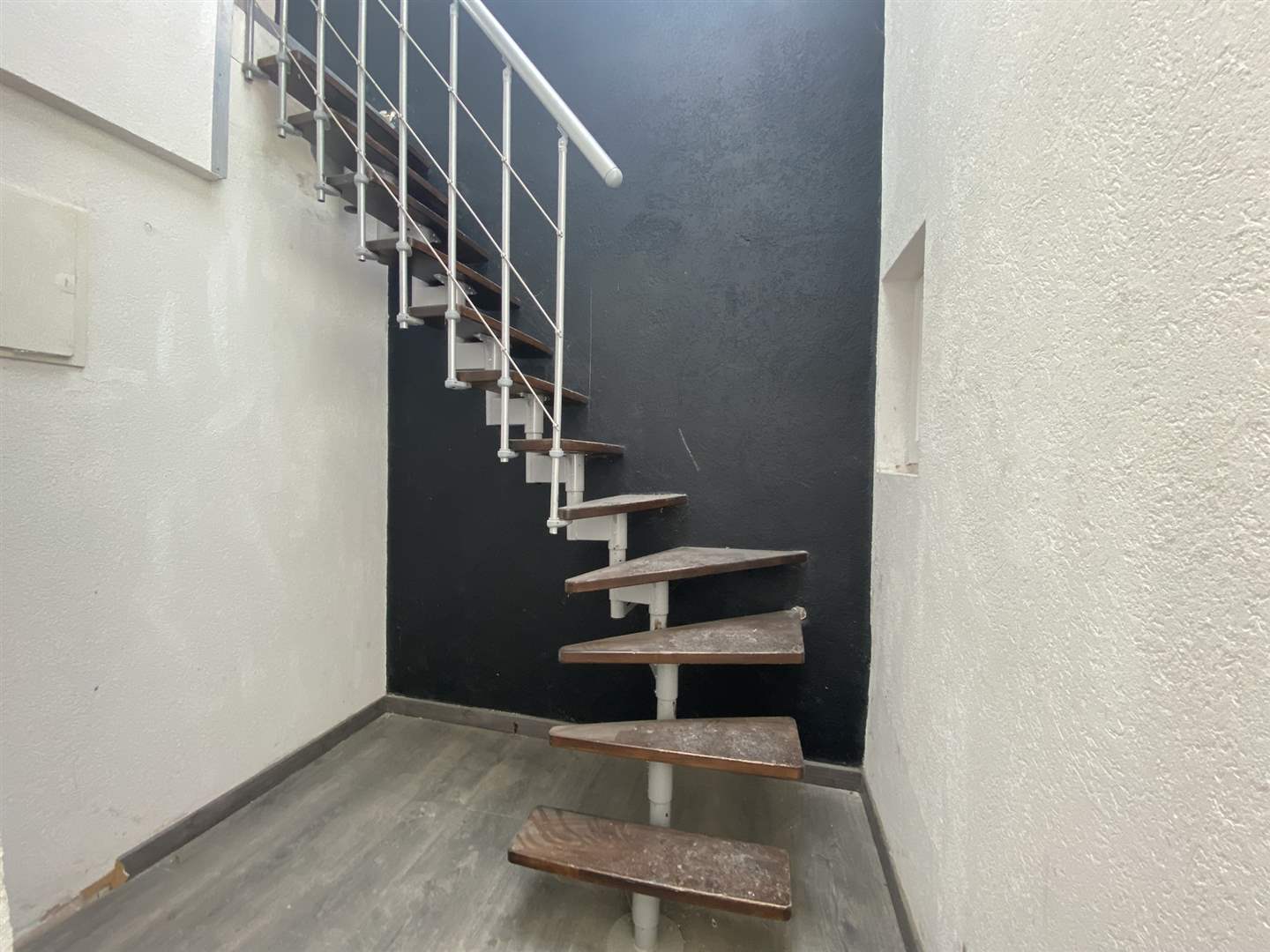 Treppenhaus mit Wendeltreppe