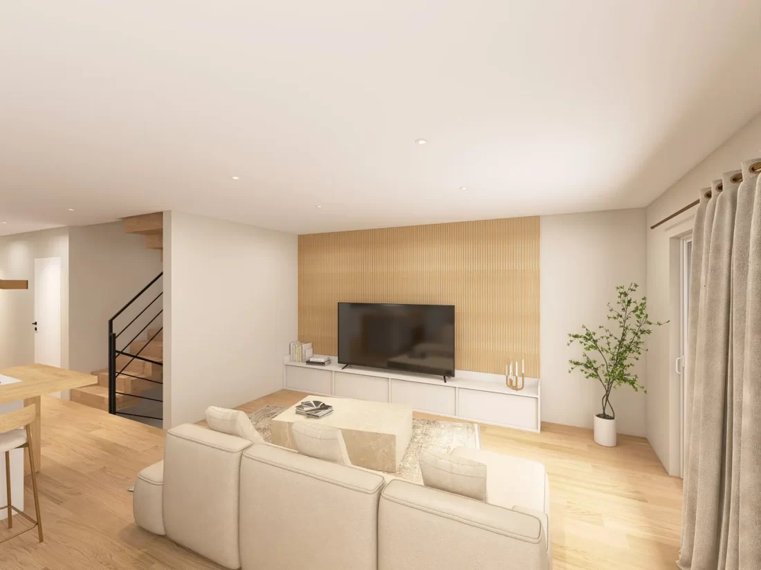 Heller offener Wohn- und Essbereich mit TV-Wand