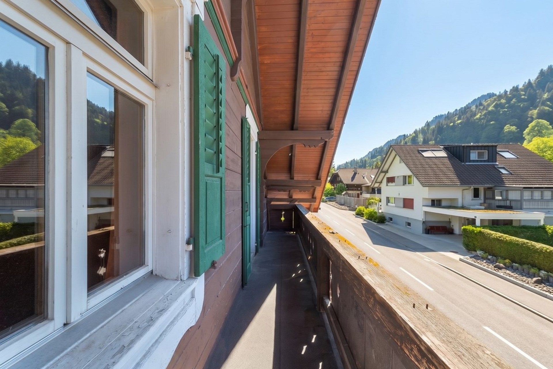 Balkon mit Bergblick