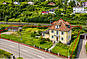 Einfamilienhaus in grüner Umgebung
