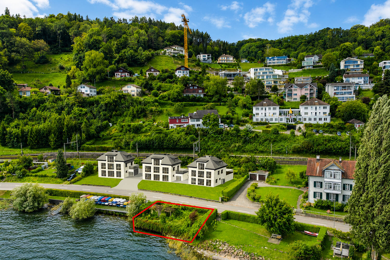 Ufergrundstück mit markiertem Gartenbereich