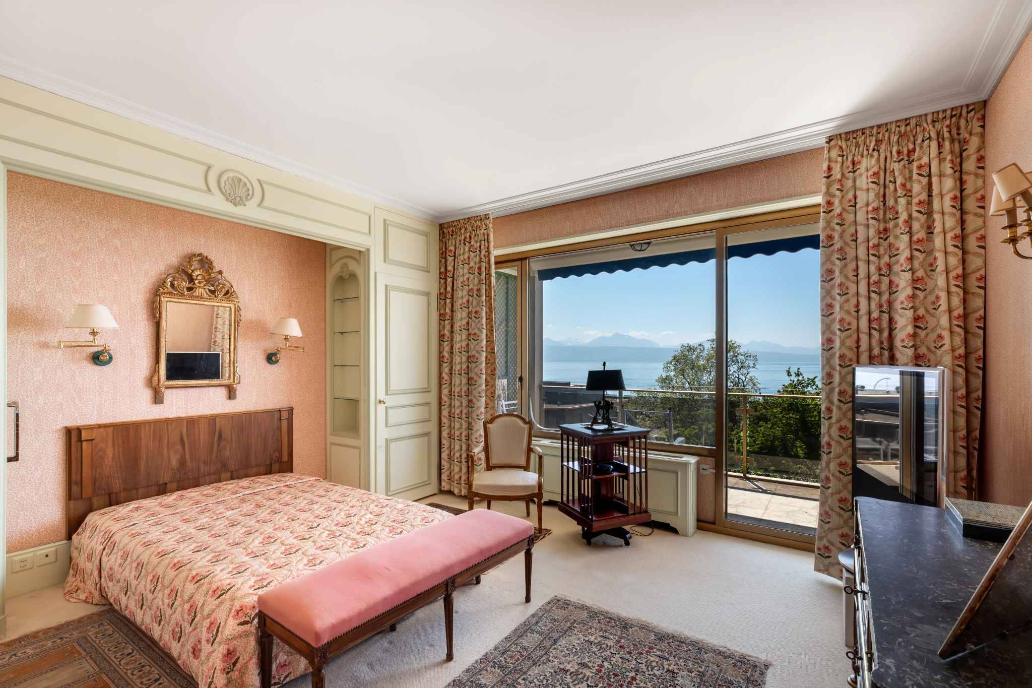 Schlafzimmer mit Meerblick