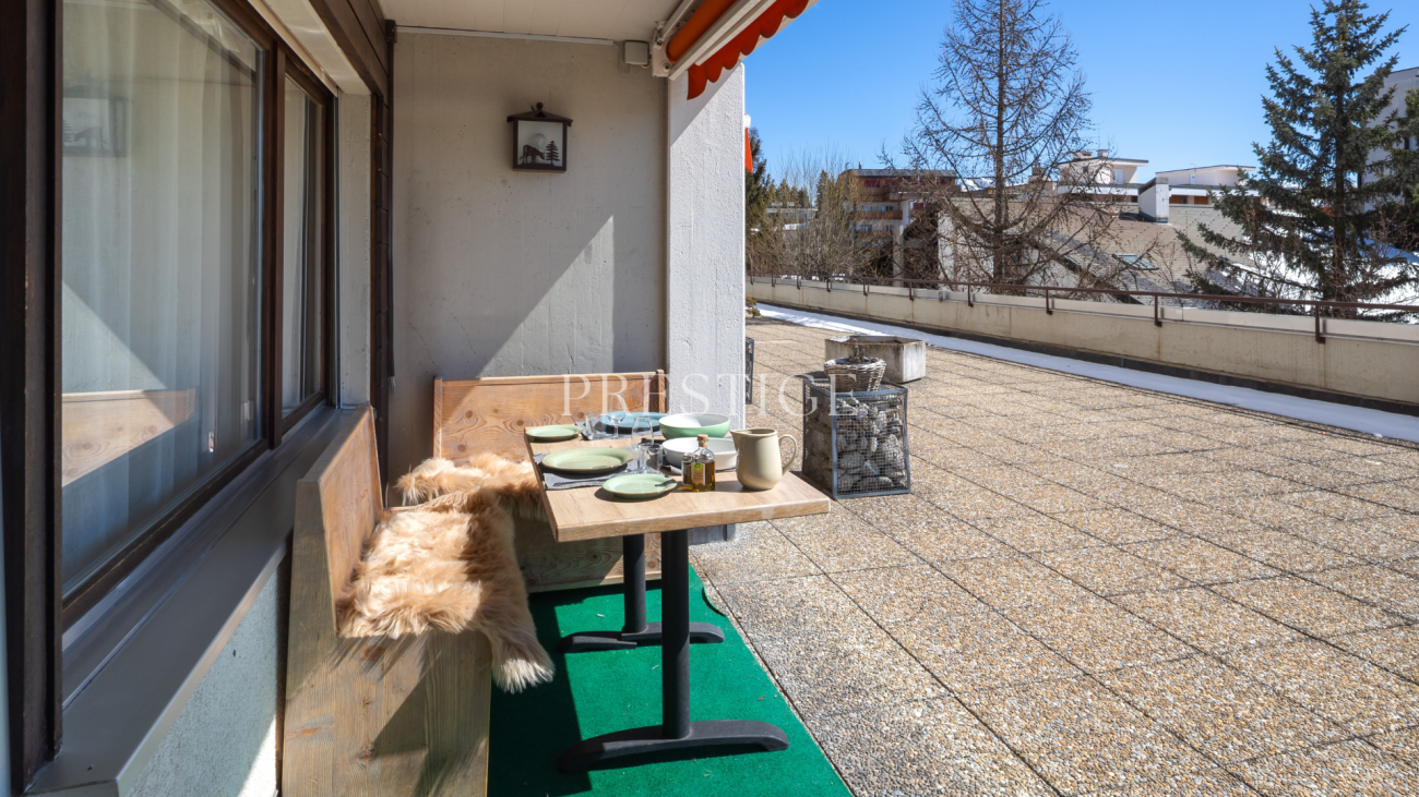 Balkon mit Sitzgruppe