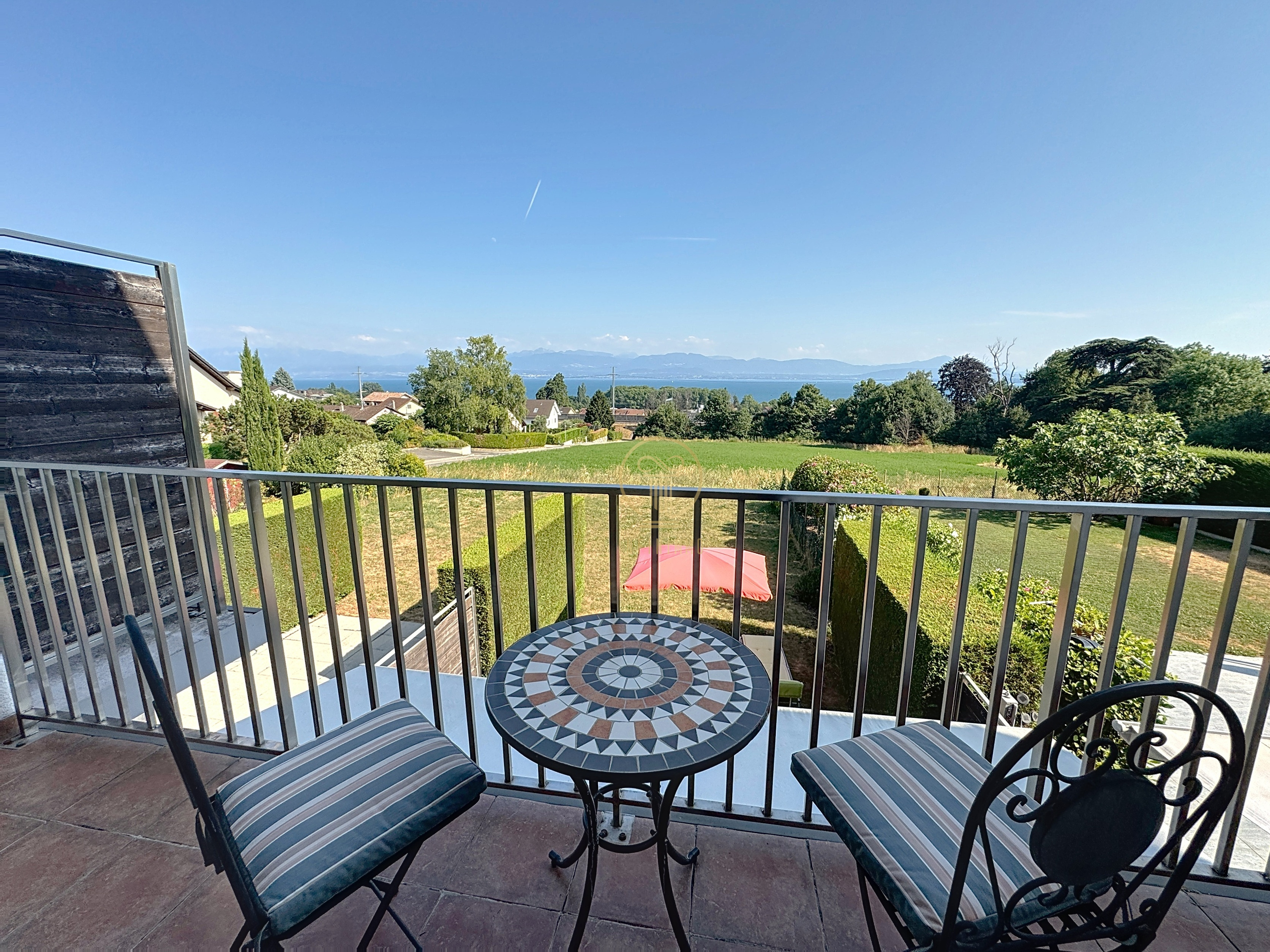 Balkon mit Seeblick