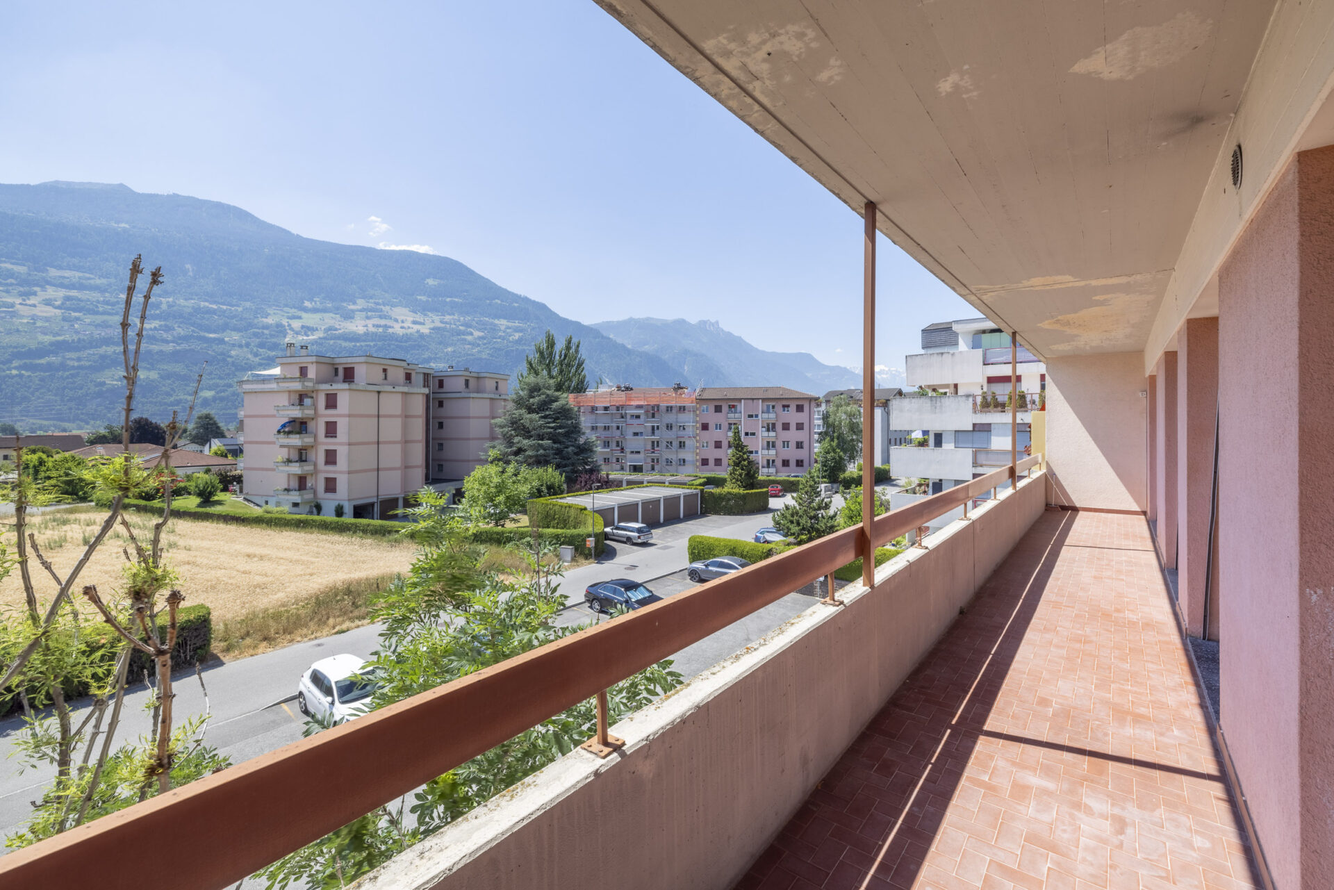 Balkon mit Bergblick
