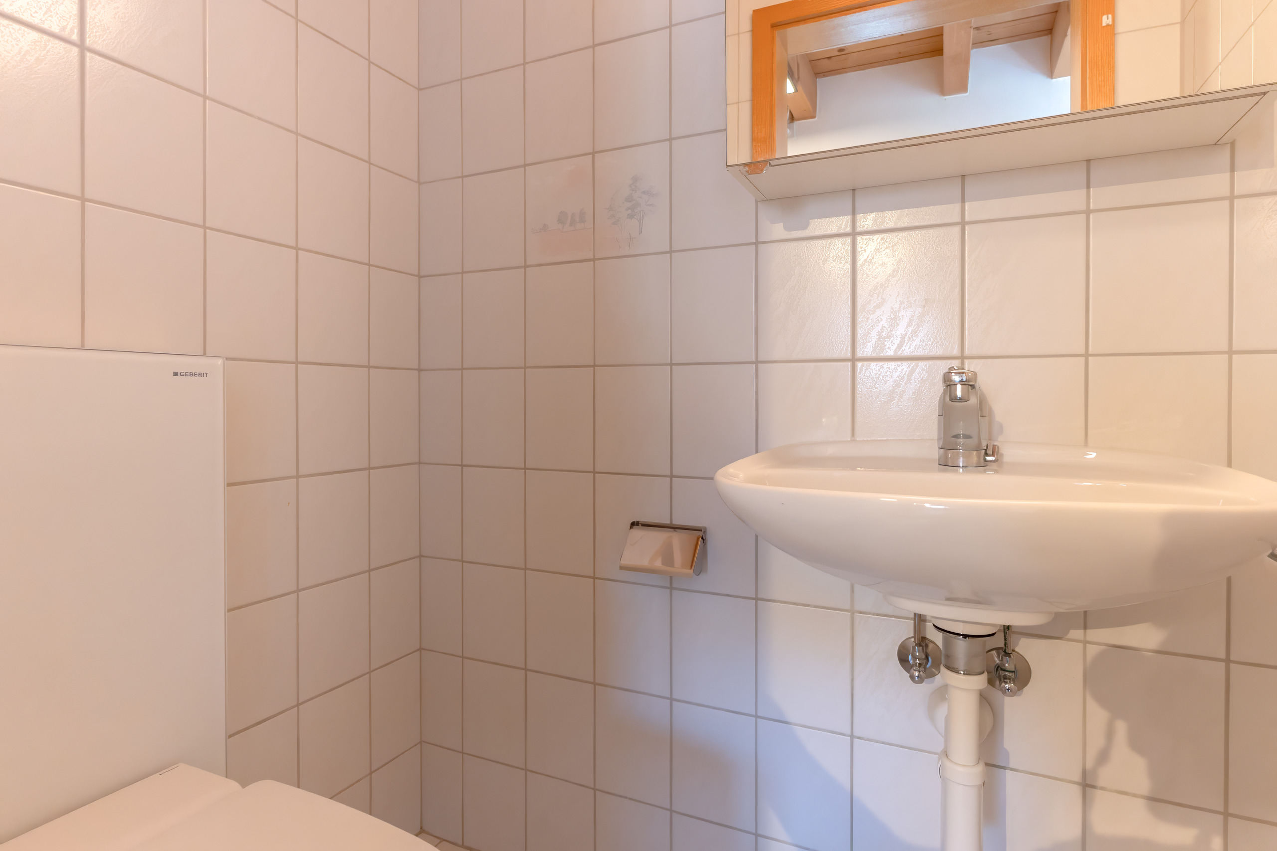 Gäste-WC mit Waschbecken