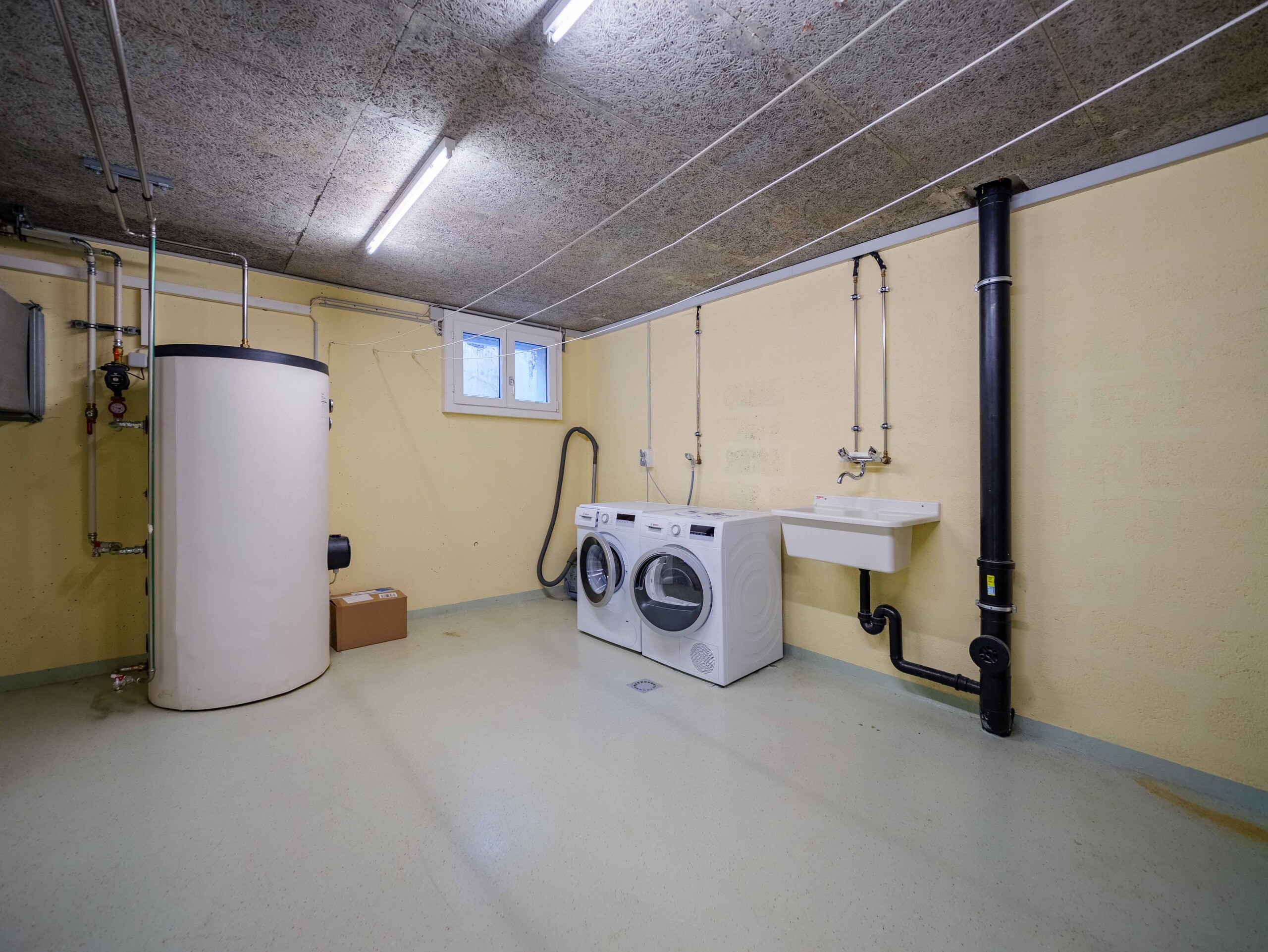 Hauswirtschaftsraum im Keller