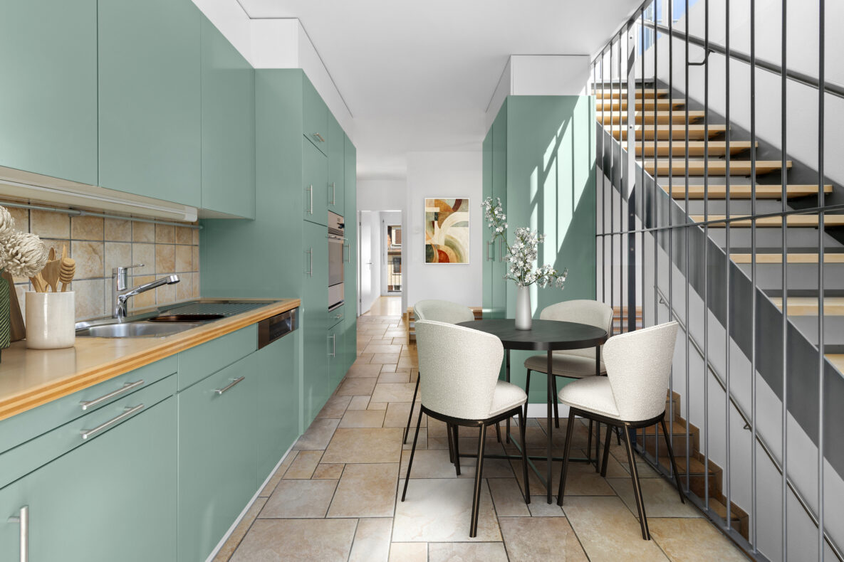 Moderne Küche mit Essbereich und Treppe