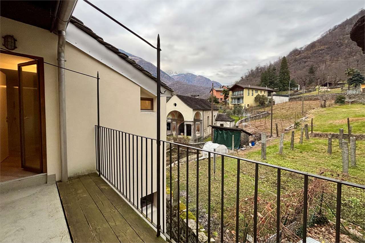 Balkon mit Bergblick