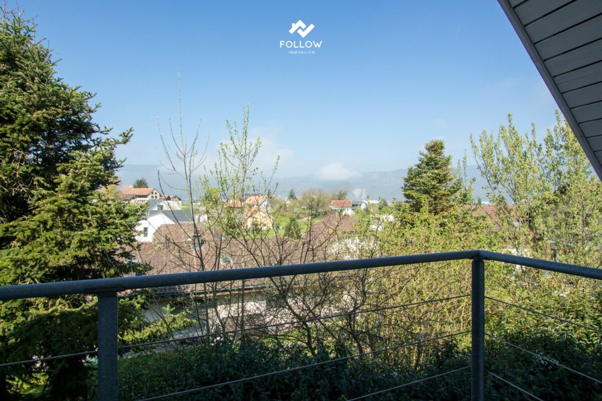 Balkon mit Ausblick ins Grüne