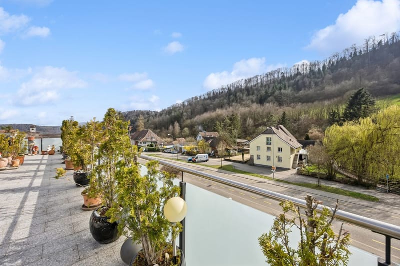 Balkon mit Talblick