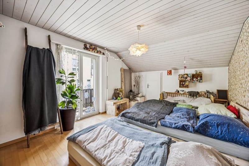 Gemütliches Schlafzimmer mit Dachschräge