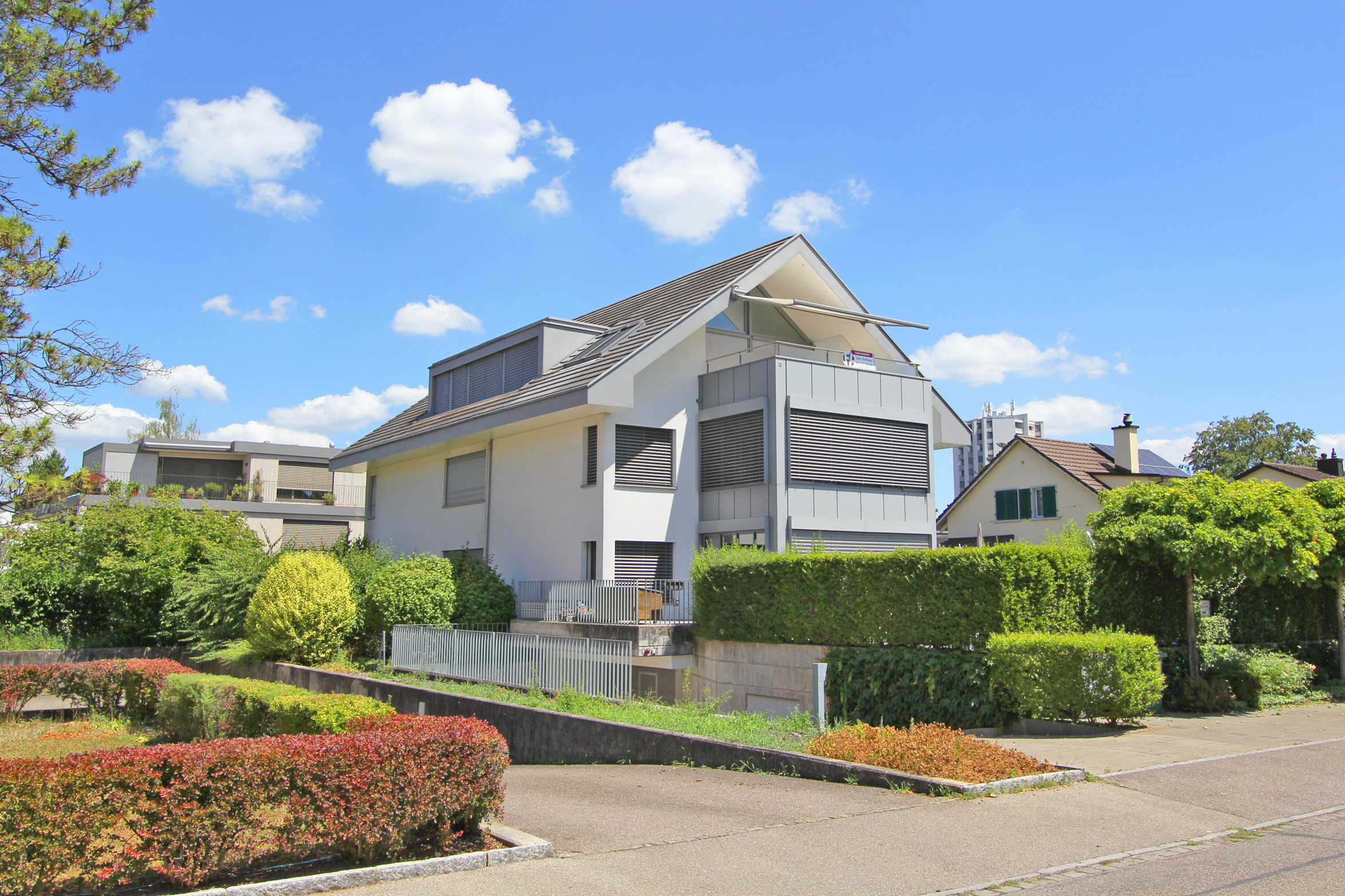 Grosszügige und schwellenlose Dachwohnung – Reinach
