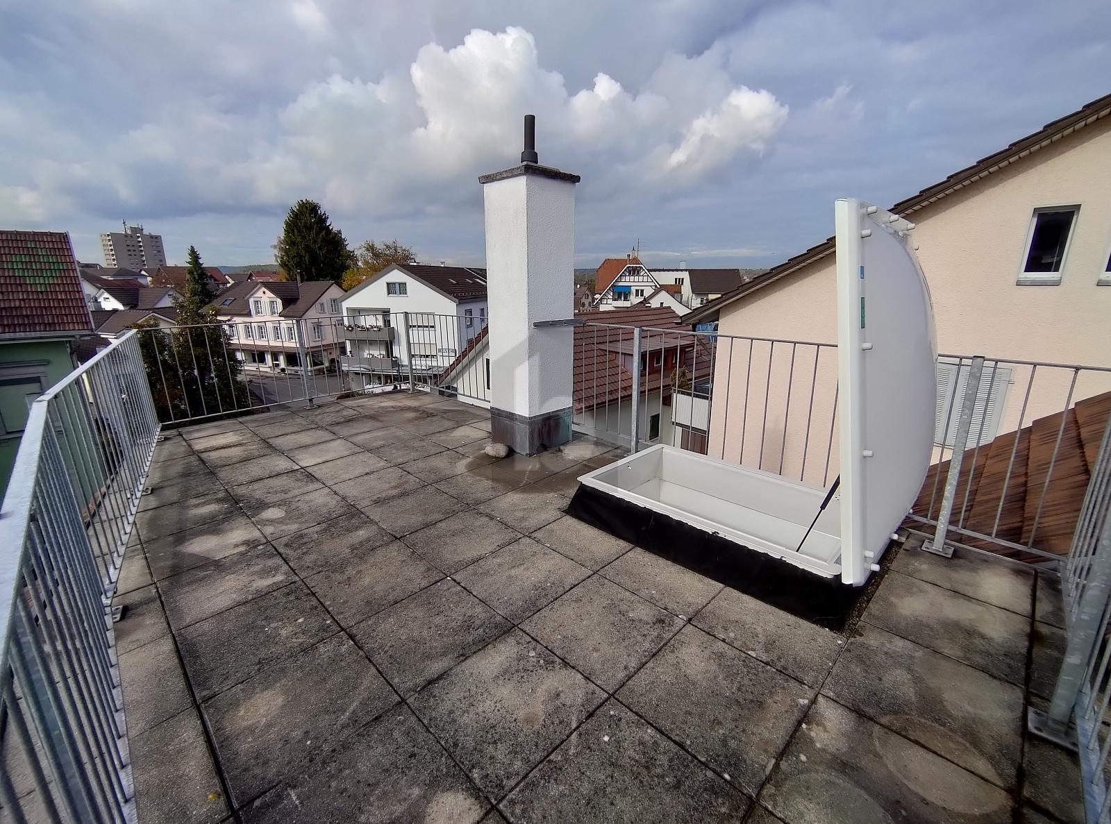 ZENTRAL MIT PRAKTISCHER DACHTERRASSE – Amriswil