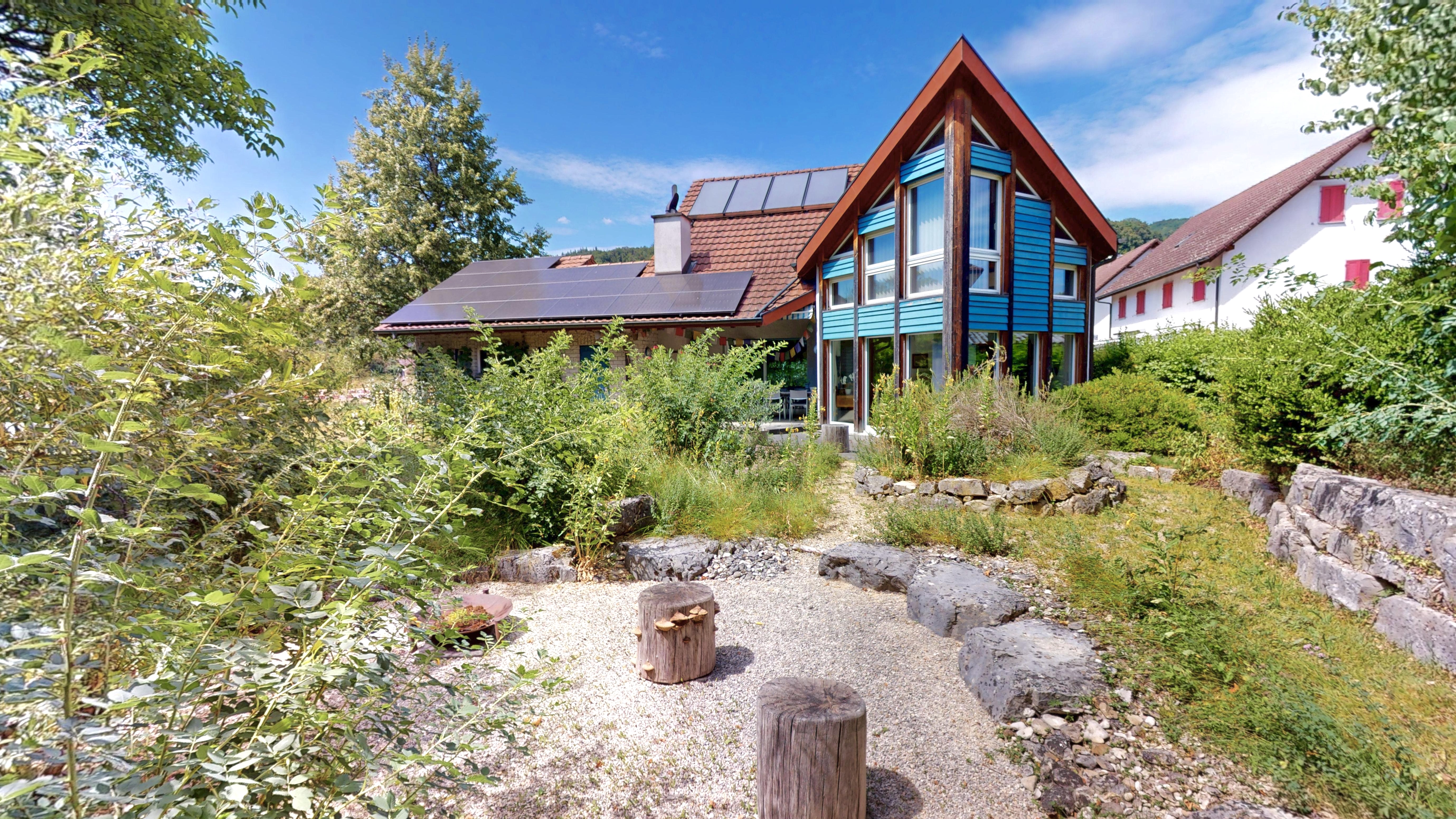 Gartenparadies zum Alltag - helles 6,5 Zimmer Architektenhaus – Böckten