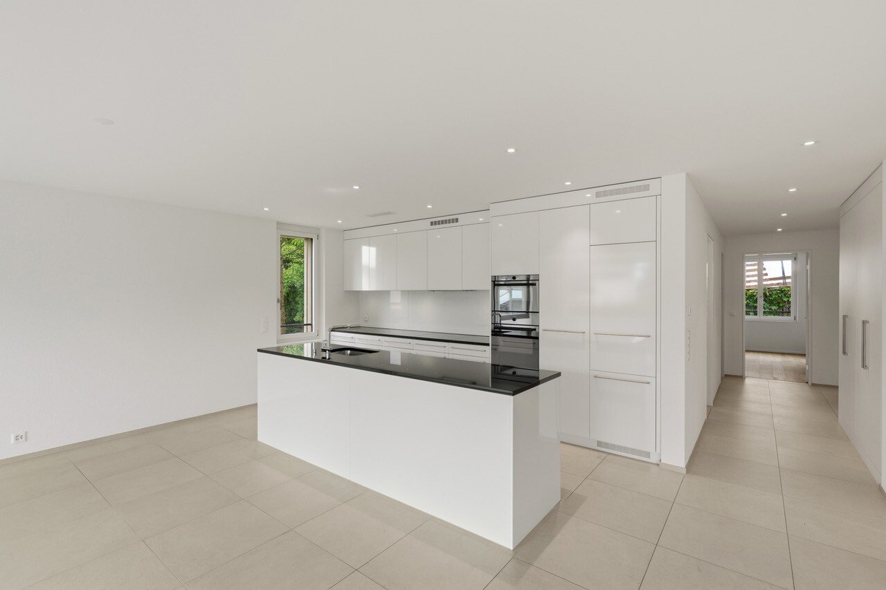 Helle 3.5-Zimmer-Wohnung in Greppen – modern, ruhig und seenah – Greppen