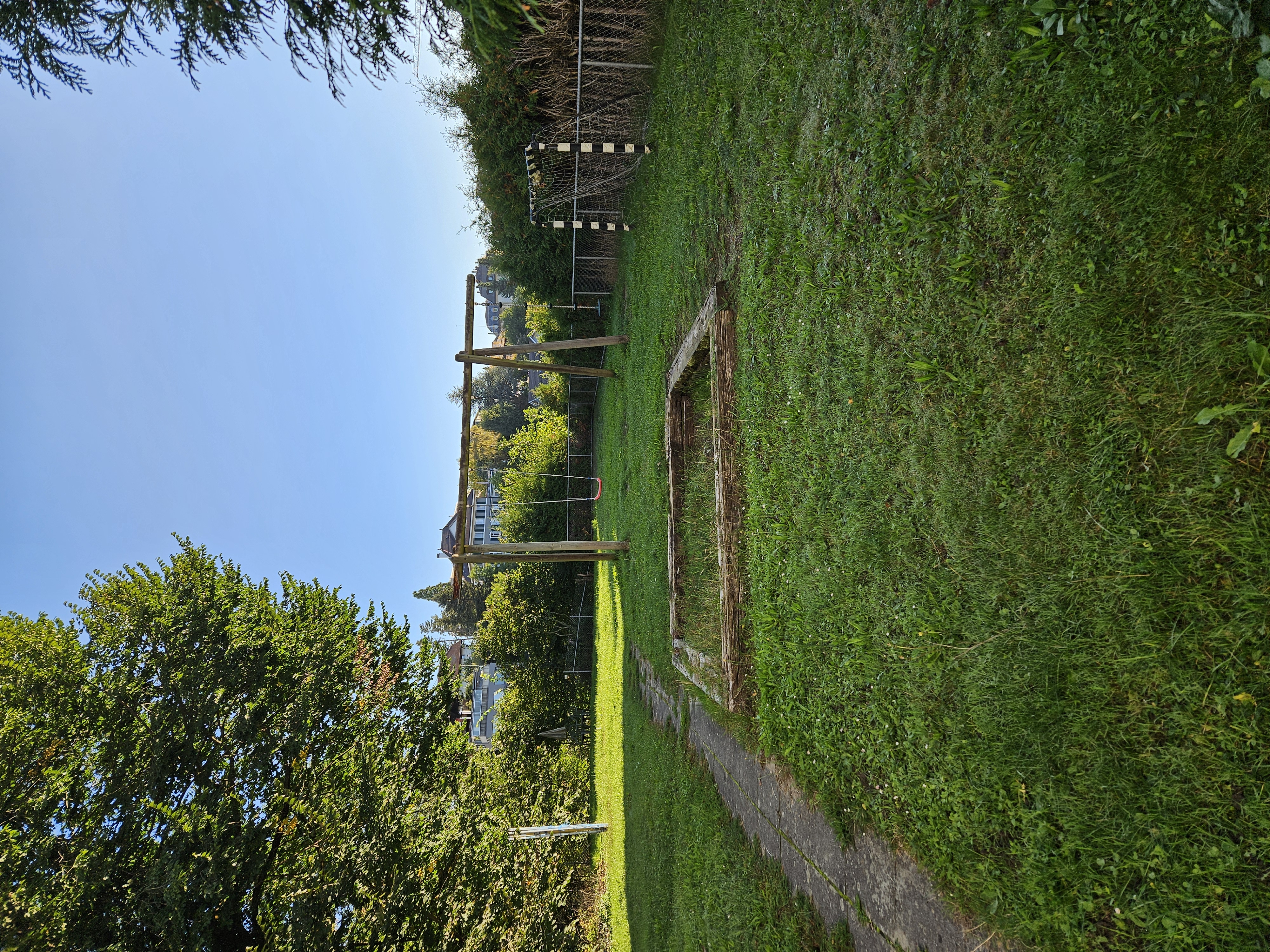 Garten mit Spielbereich