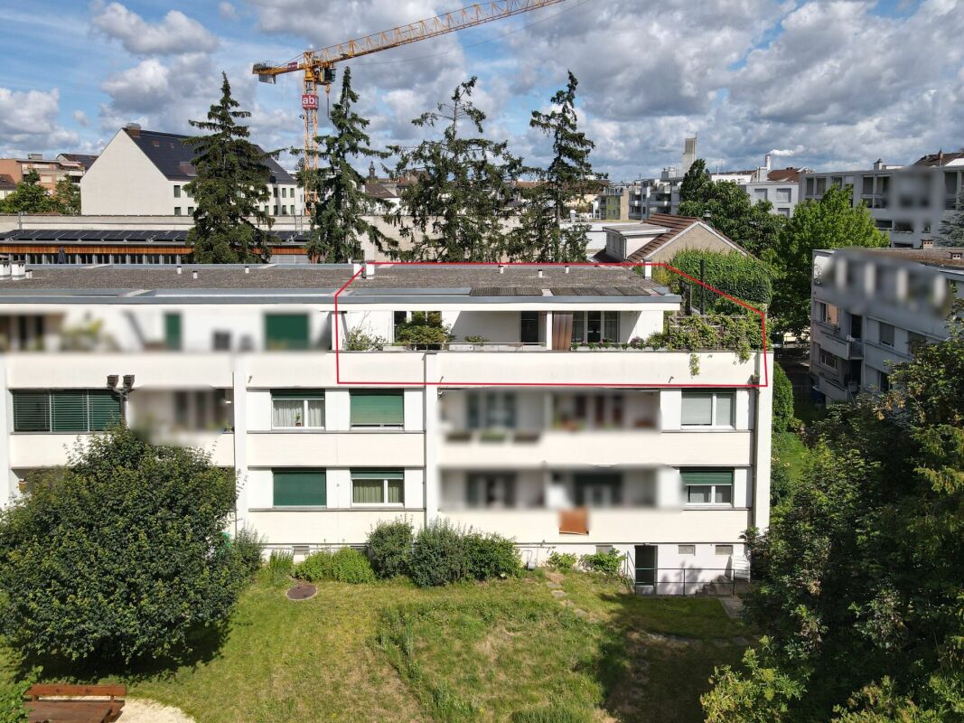 Über den Dächern von Basel: 3 Z' Attikawohnung mit traumhafter Terrasse – Basel