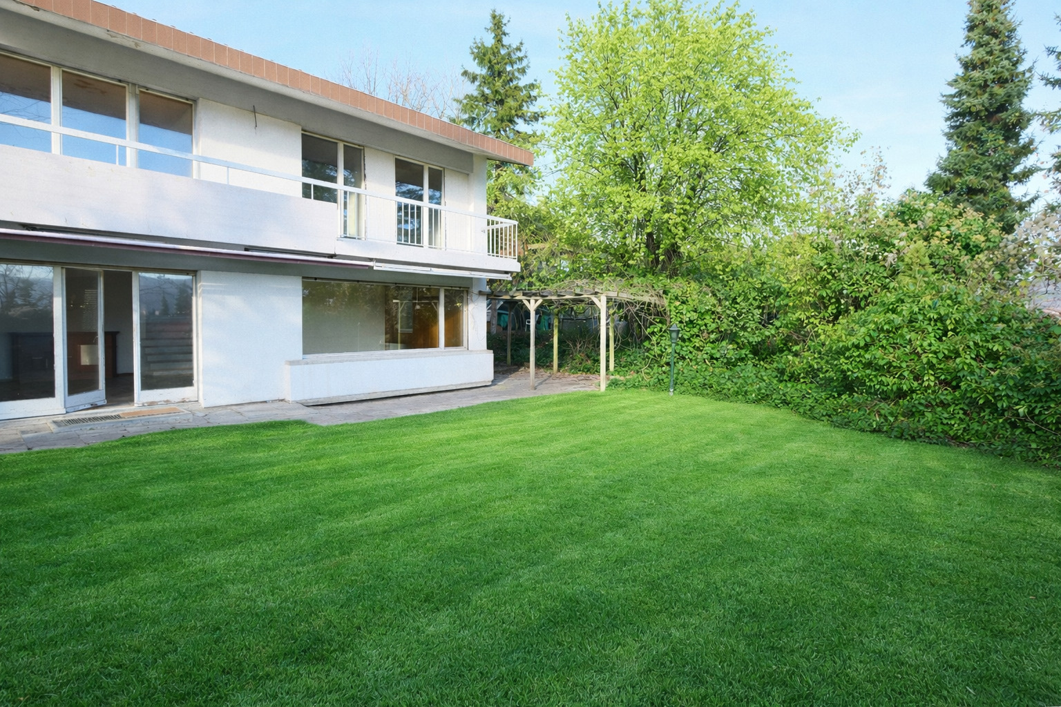 Wohnen am Rebberg von Reinach, Haus mit Weitsicht & grossem Garten – Reinach BL