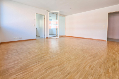 Attraktive Wohnung mit Loggia an urbaner, zentraler Lage – Wettingen