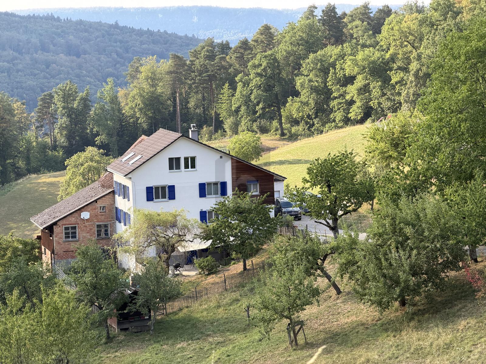 NATURNAH UND MODERN MIT WEITSICHT – Titterten