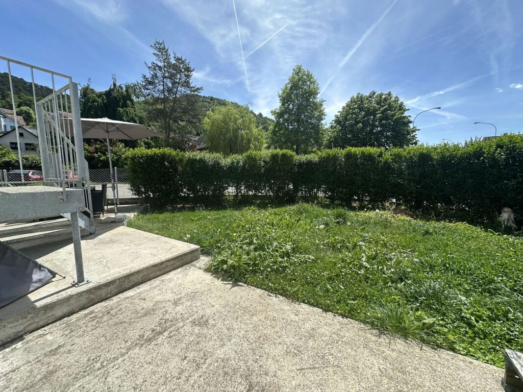 Garten mit Terrasse